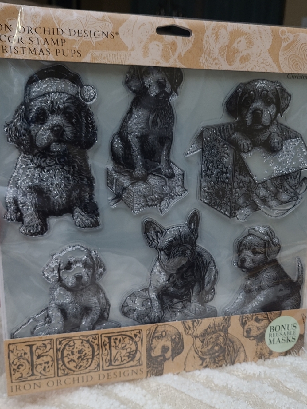 IOD Iron Orchid Designs Christmas Pups 6 Decor Stamps Bonus Reusable Masks 25195